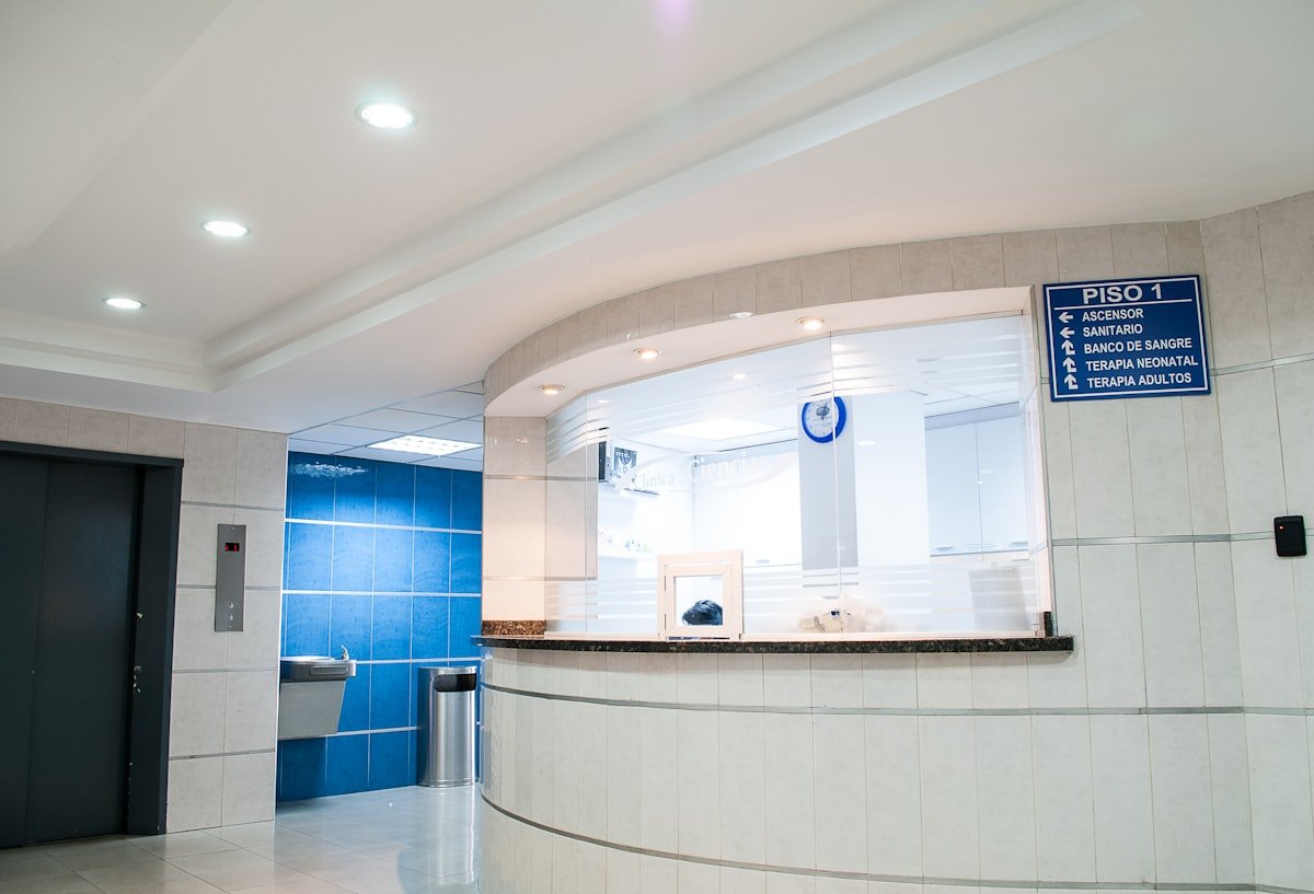 Reception area at NordicCare Helsehus in Oslo